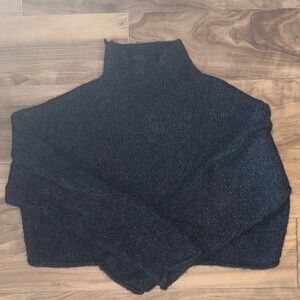 Women's Zara blue cropped sweater  Turtleneck Sweater